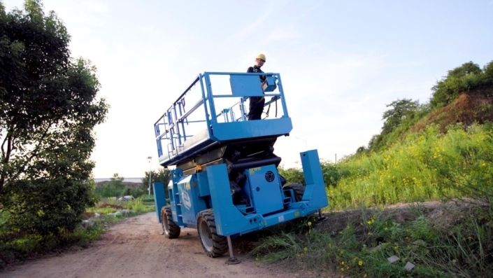 Bergama Organize Manlift Platform, Manlift Platform Bergama Organize, Bergama Organize Manlift Platform Kiralama Firmaları, Bergama Organize Manlift Platform Kiralama Fiyatları